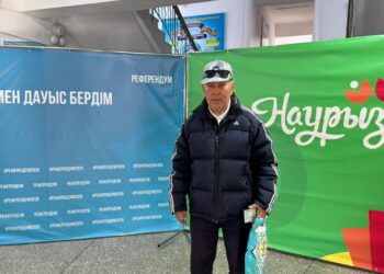 Каждый голос важен: житель Текели сделал свой выбор на референдуме