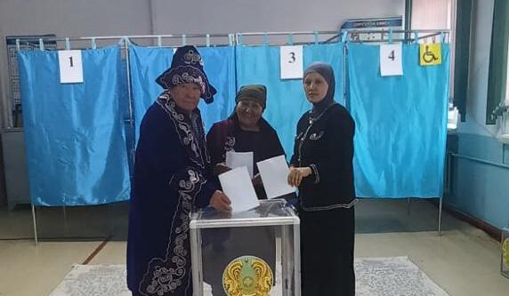 Самая уважаемая семья Ескельдинского района подала пример гражданской ответственности