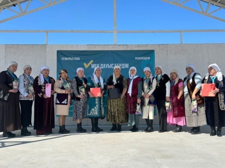 Многодетные матери Коктумы голосуют за будущее своих детей