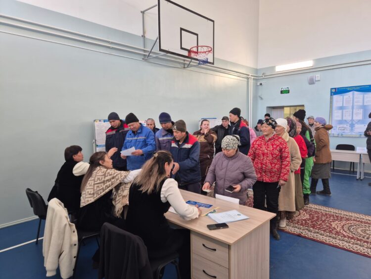 50 работников «Тастобе Агрофуд» пришли на референдум одновременно