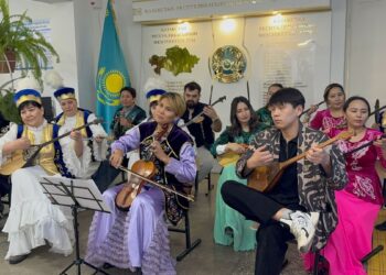 Домбра-party «Ұлы дала үні» организовали на одном из участков в Текели