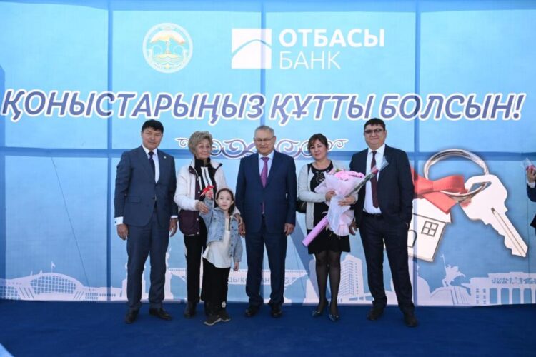 Счастливое новоселье: 55 семей Талдыкоргана обрели свой дом
