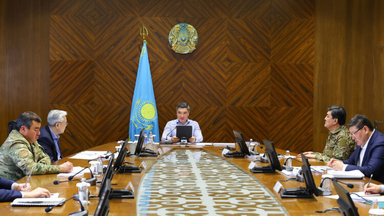 Олжас Бектенов проверил ликвидацию последствий ЧС и поставил задачи штабу