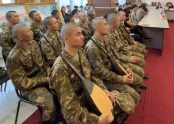 Встреча военнослужащих призыва «Көктем-2026» с интеллигенцией прошла в Алакольском районе