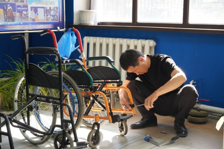 Сервис ремонта и обслуживания инвалидных колясок запустили в Талдыкоргане