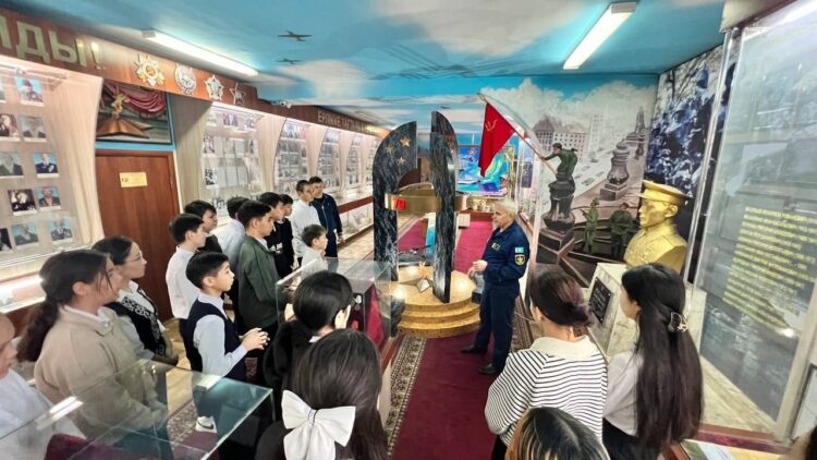 Военно-техническая школа провела День открытых дверей для молодежи Талдыкоргана
