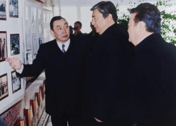 Роль Төлегена Әбдісағиұлы в сохранении Жетысуского университета в переходный период