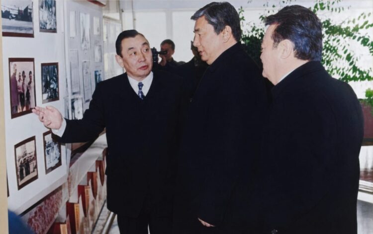 Роль Төлегена Әбдісағиұлы в сохранении Жетысуского университета в переходный период