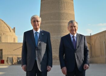 Токаев и Мирзиёев посетили исторические комплексы Бухары