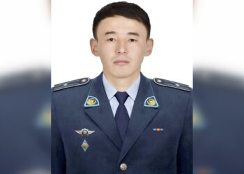 Полицейский спас человека после смены в Панфиловском районе