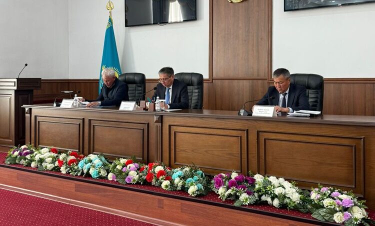 Подготовку к полевым работам обсудили в Алакольском районе