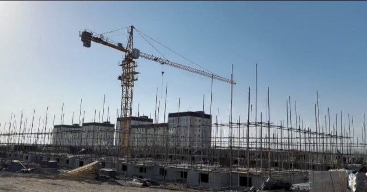 Строительство школ, детских садов и жилья форсируют в Панфиловском районе