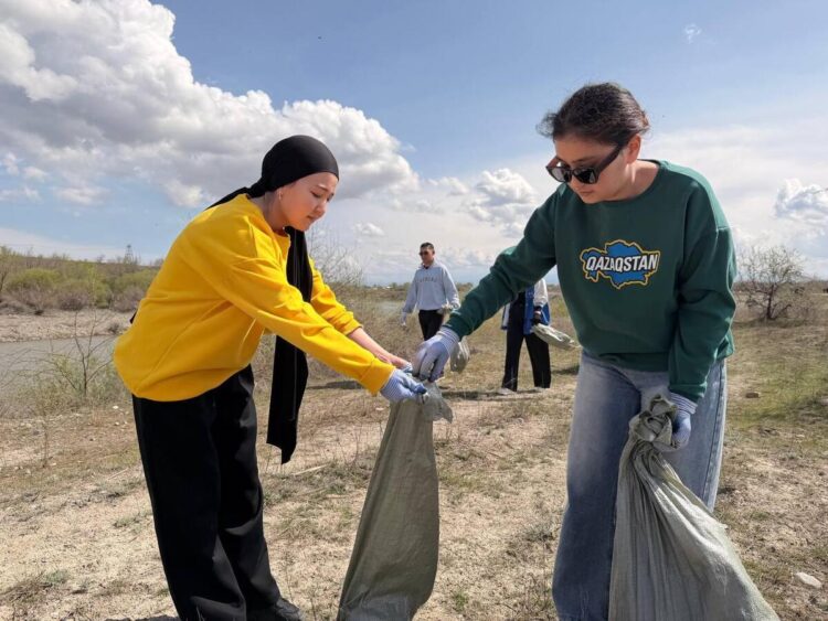 Весенний марафон чистоты проходит в Талдыкоргане