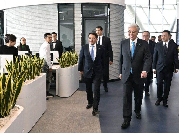 Сеть школ искусственного интеллекта Tomorrow School запущена по регионам при участии Касым-Жомарта Токаева