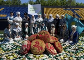 Мастерицы Жетісу стали частью мирового рекорда на фестивале «Аламан құрақ»