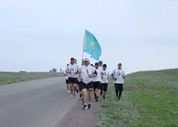 Военнослужащие Сарыозекского гарнизона отметили День защитника Отечества забегом