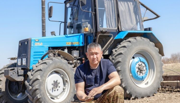 Житель села Жанама оставил карьеру программиста ради работы на родной земле