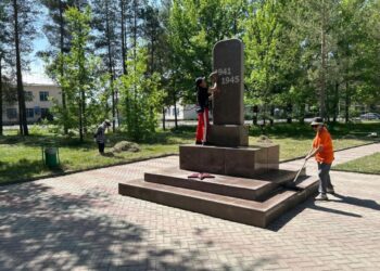 «Священный долг»: В Жетісу благоустроили 112 памятников героям ВОВ