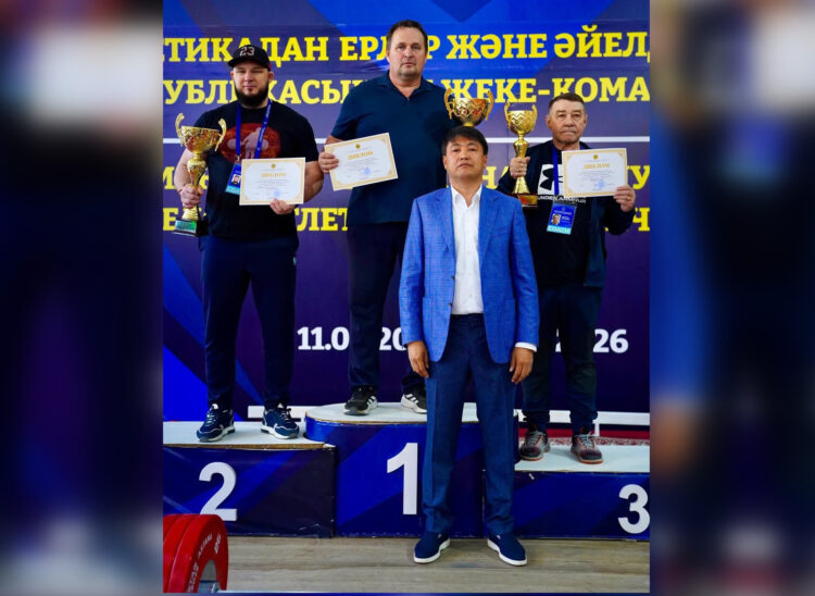 Жетысусцы завоевали два Кубка на чемпионате Казахстана по тяжёлой атлетике