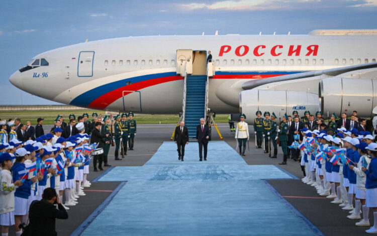 В Казахстан с государственным визитом прибыл Президент РФ Владимир Путин