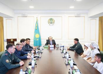 В Жетісу семье погибшего спасателя Дамира Таранова вручили медаль «За отвагу»