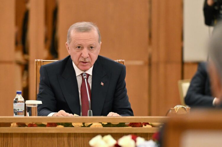 Президент Турции поддержал конституционные изменения в Казахстане