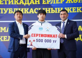 Чемпионат Казахстана по тяжелой атлетике среди взрослых проходит в Жетісу
