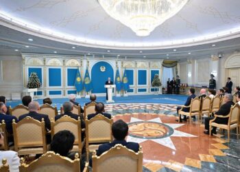 Медработники вносят неизмеримый вклад в укрепление здоровья граждан — Токаев