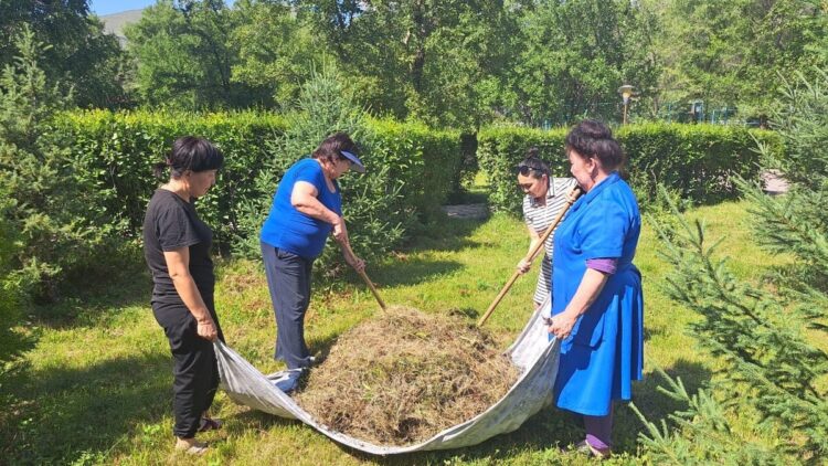 Любовь к жизни и природе сплотила участников экоакции в Текели