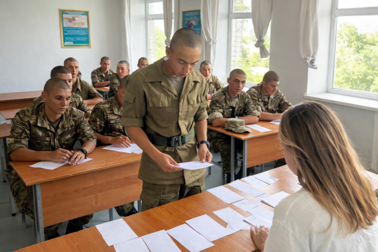 Пограничники Алакольского района подтвердили уровень владения государственным языком