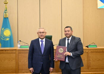 Госслужащих Жетісу отметили за вклад в развитие региона