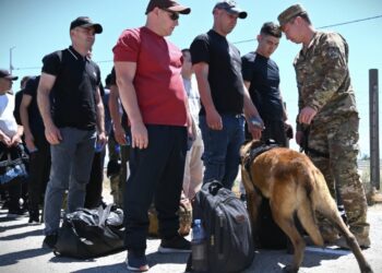 Резервисты проходят подготовку в воинской части Уштобе