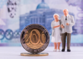 Казахстанцы могут перевести часть пенсионных накоплений без учета порога достаточности