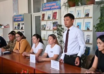 В Кербулакском районе ровесники Независимости обсудили Конституцию Казахстана