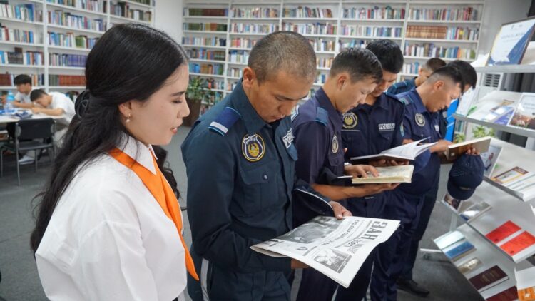 Закон начинается с книги: в Талдыкоргане открылась необычная выставка
