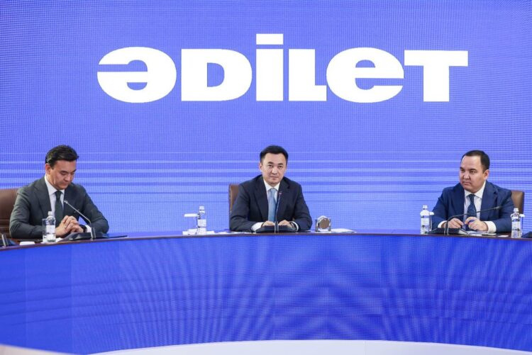Партия «Әділет» берет курс на «Новую эпоху»