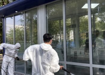 В Талдыкоргане благоустраивают  остановки