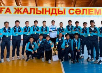 Юные хоккеисты Жетісу стали чемпионами Казахстана