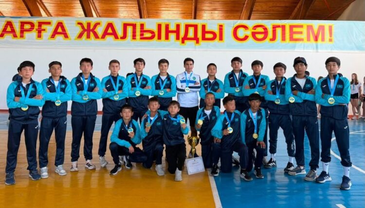 Юные хоккеисты Жетісу стали чемпионами Казахстана