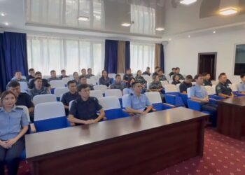 Молодые сотрудники полиции Жетісу
