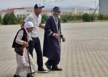 Дружная семья Кербулакского района продемонстрировала, что значит любить Родину