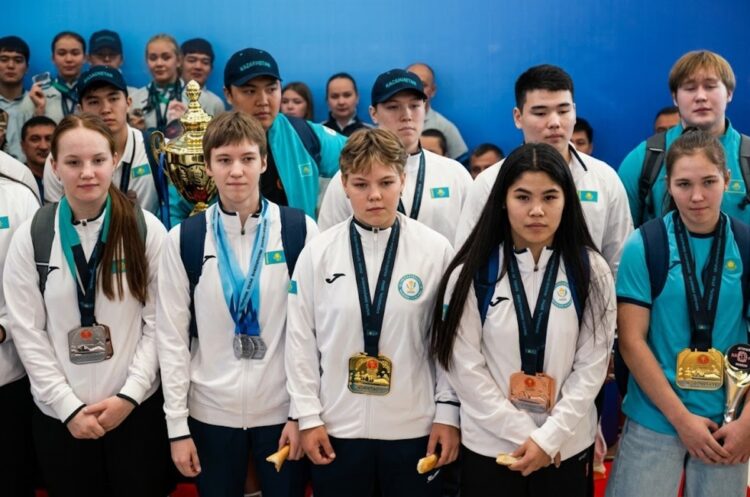 Тяжелоатлеты Жетiсу с триумфом вернулись с чемпионата Азии