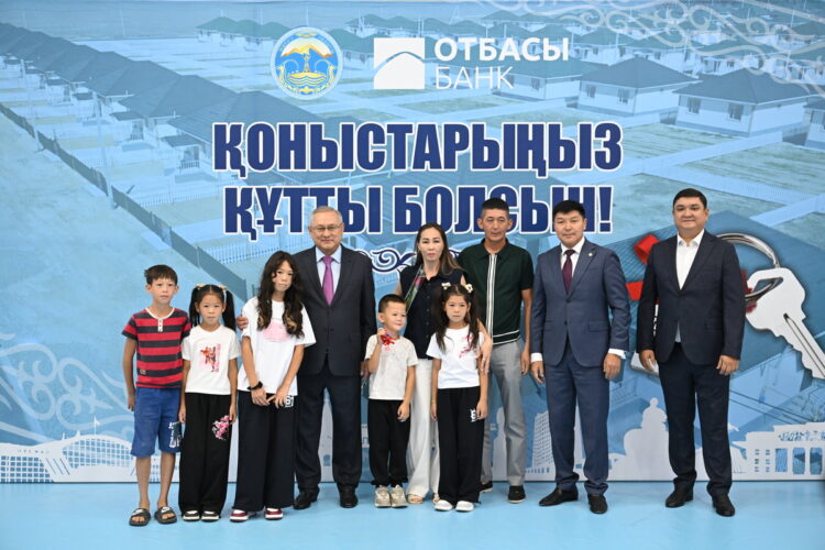 Сегодня еще 51 семья Талдыкоргана отметила новоселье