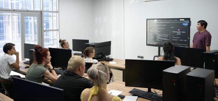 Воркшоп по AI-агентам прошел в Талдыкоргане