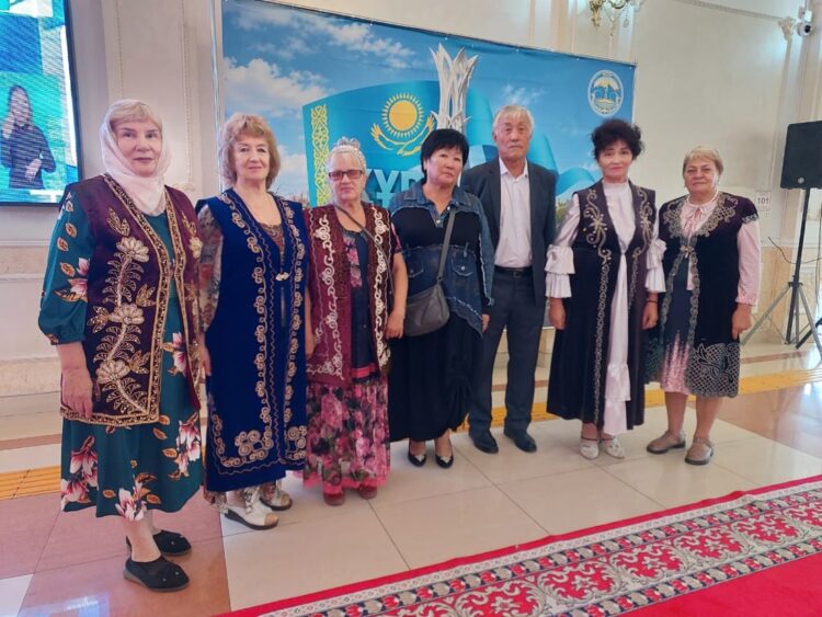 Коллектив народного хора ветеранов Талдыкоргана считает, что каждый голос имеет значение