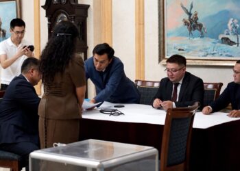 Казахстанцы в Китае активно участвуют в голосовании