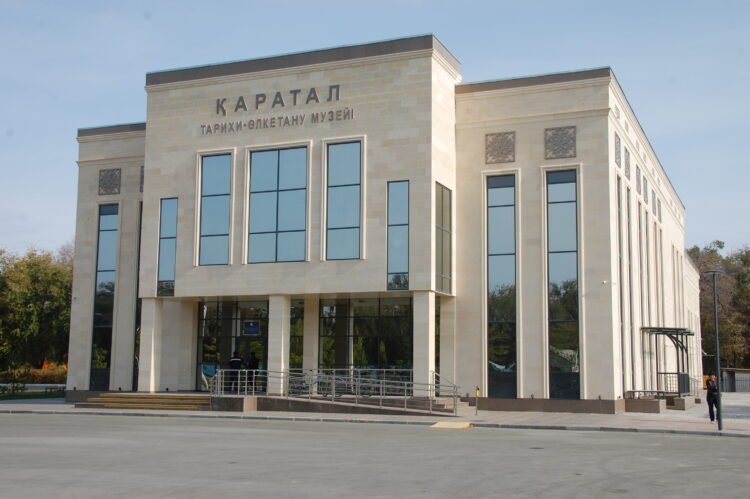 Музей в Уштобе становится новым центром притяжения туристов