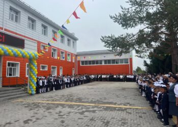 В селе Бозтоган День знаний отметили открытием обновленной школы