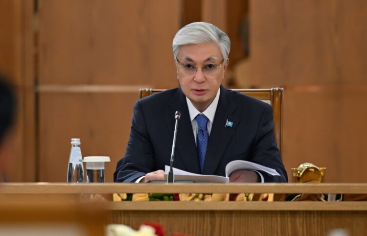 Казахстан и Лаос развивают двусторонние отношения