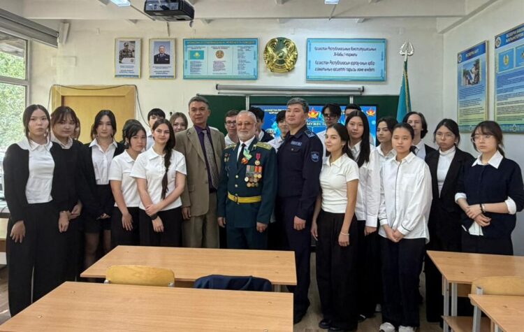Погранслужба области Жетісу передает опыт молодежи